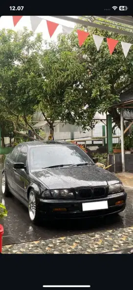 BMW E46 tahun 2000 MSeries