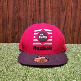 Topi Snapback Reebok Pump
