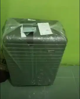 Koper polo 28 inchi masih baru belum pernah di pake lokasi Sukatani,,