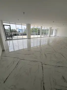Dijual Ruang usaha serbaguna new building. JakartaTimur