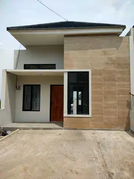 RUMAH MEWAH SATU LANTAI DI CLUSTER MANGUNHARJO TEMBALANG