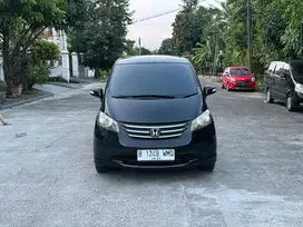 Honda freed e psd at,Dp 5 juta,bergaransi mesin