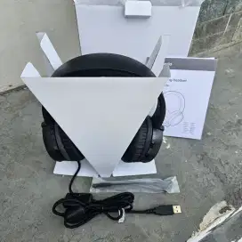 Headset avetmedia AH313