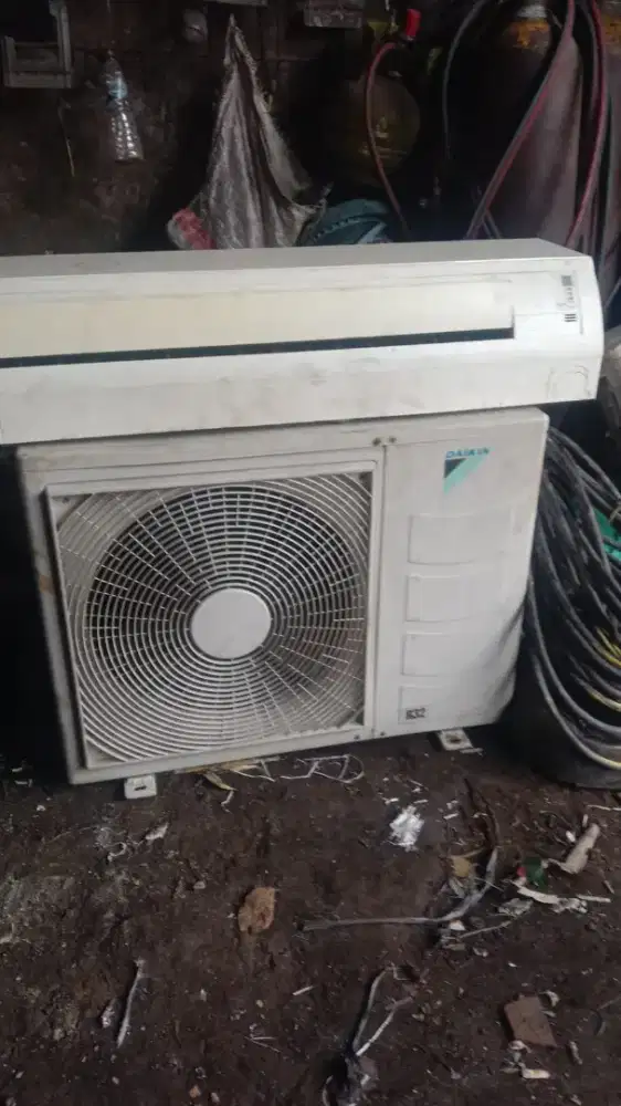 Terima AC bekas dan rusak siap jemput kelokasi