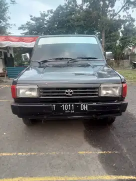 Toyota Kijang 1996