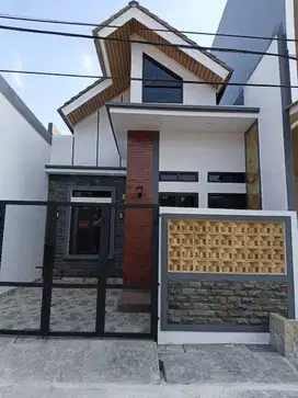 RUMAH TAMPILAN ELEGAN DIJUAL di  Pesona Anggrek Bekasi (C0674)