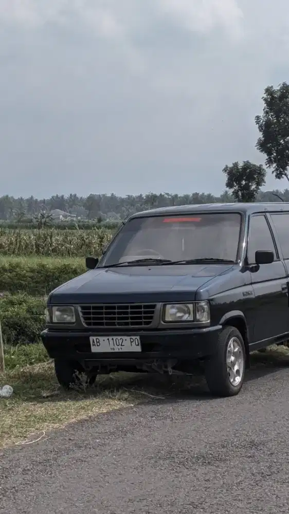 Isuzu Panther 1993