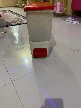 Dijual tempat beras bekas