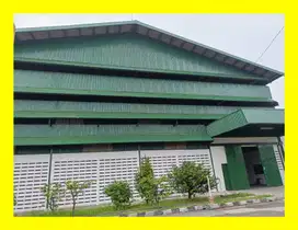 Wilson Disewakan gudang akses container 40 feet di jurumudi