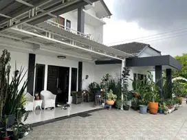 Rumah Cantik Posisi Sudut Komplek Tasbih