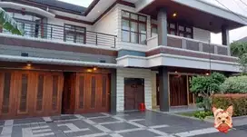 Dijual Rumah Murah mewah 2 lantai di Kemang Utara jakarta Selatan