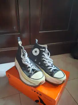 Sepatu Converse