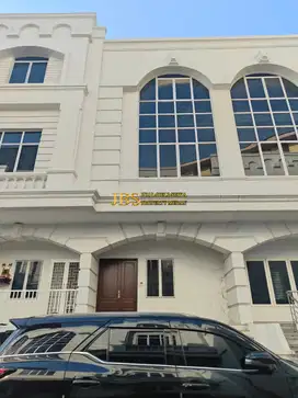 Dijual Townhouse Siap Huni di Komplek Cemara Asri  Cluster Diamond