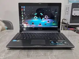 Laptop ASUS Core i7 8Cpu DualVGA 6GB SSD ReadyUp Win ORI Mulus GRS