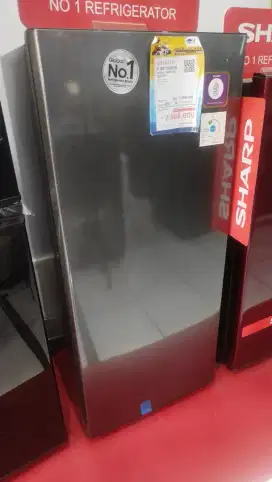 Sharp Lemari es freezer