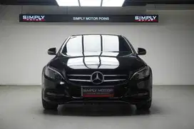 DP 0 2014 MercedesBenz C200 Avantgarde W205