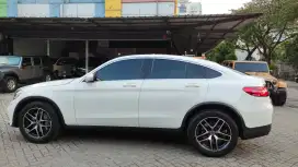 8rb Mercedes Benz Glc300 Coupe AMG Line 2019