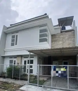 Rumah rapi siap huni di jalan pembangunan dekat CSB Mall