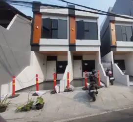 Di Jual Rumah Baru di Ancol Selatan dekat Sunter