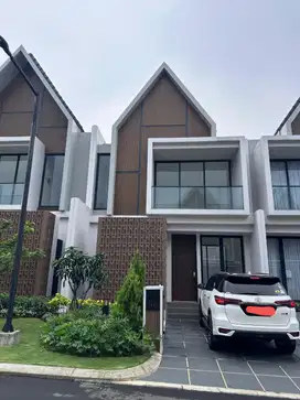 Dijual Rumah Mewah di Sumarecon Bogor – Strategis & Nyaman