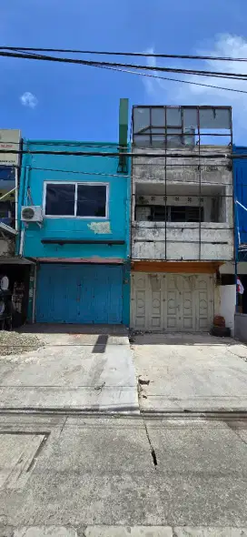 DISEWAKAN 2 RUKO GANDENG