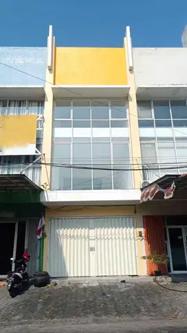 Ruko 3 Lantai Manyar Garden Nginden Semolo Surabaya