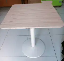 Dijual Meja & bangku masih bagus