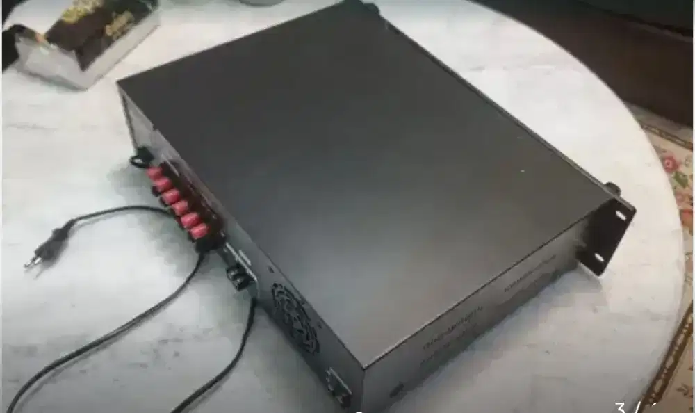 Amplifier profesional cocok semua speaker dan sound sistem