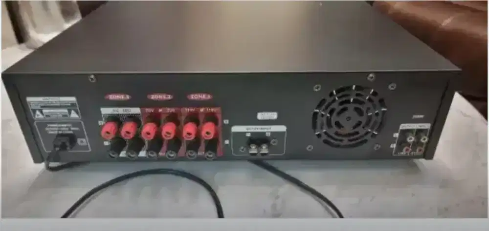 Amplifier profesional cocok semua speaker dan sound sistem