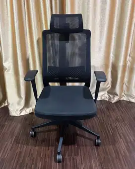 Kursi Kantor Ergonomis Oxihom FK3 - Nyaman, Adjustable, Kondisi Bagus