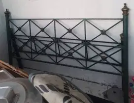 DIJUAL RANJANG (TEMPAT TIDUR) TERBUAT DARI BESI PADAT - KING SIZE