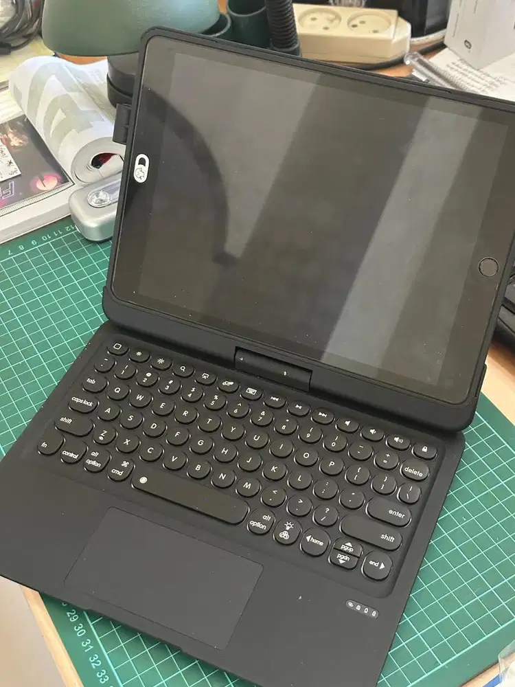Ipad 8 128gb lengkap mulus