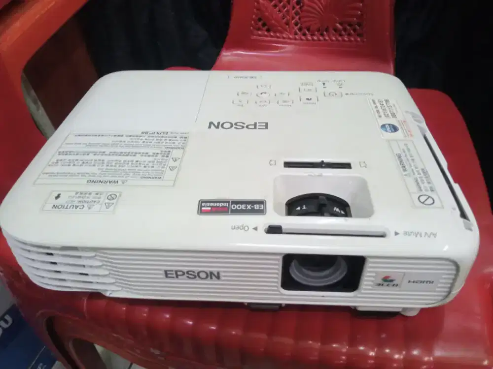Epson ebx300,hdmi, terang,