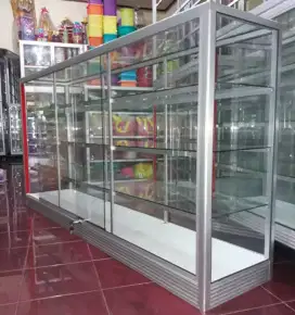 Di Jual Etalase Panjang (2Mx1M) Kondisi Baru
