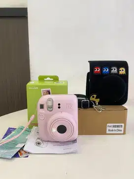 Fujifilm instax mini 12 fullset mulus sampai ada case cover nya