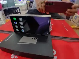 Samsung S24 Ultra Ram 12/256 gb gb mulus no minus lengkap sein.
