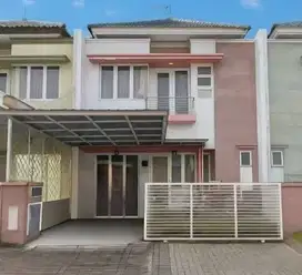 DIJUAL RUMAH TERAWAT SIAP HUNI LOKASI STRATEGIS