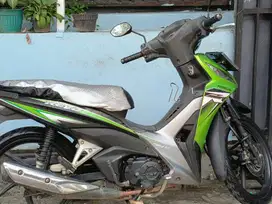 DIJUAL HONDA REVO FI 2014 KM RENDAH