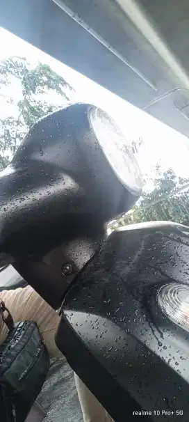Dijual cepat Yamaha Fazzio Lux 2024 hitam
