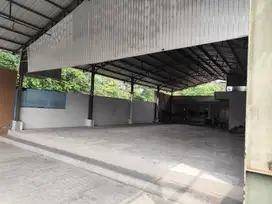 Di sewakan gudang siap pakai di samping jalan besar kembangan