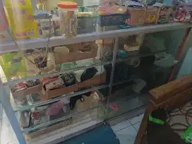 Di jual etalase ukuran 1.5 meter