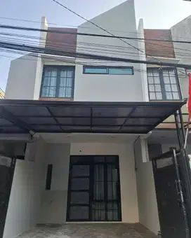 Rumah 2 Lt Hadap Selatan 11 Mnt ke Depok Town Square Siap KPR J-34247