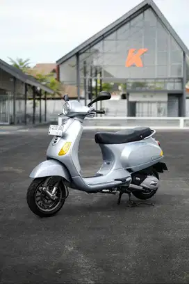PIAGGIO VESPA LX 125 IGET FACELOIFT 2023 MURAH BANGETT