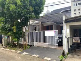 Rumah 2 Lantai di Villa Bintaro Regency Dekat Transpark Mall J-21110