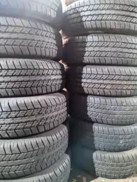 BRIDGESTONE DUELER H/T 265/70 R16