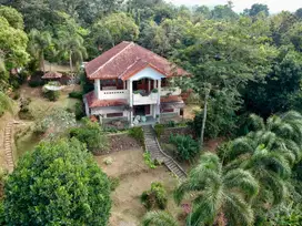 Dijual Villa di Sukabumi, Pelabuhan Ratu - View Indah Menghadap Laut