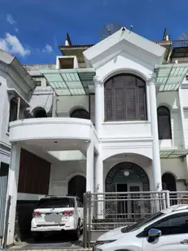 DIJUAL CEPAT – RUMAH INVESTASI PREMIUM DI KESAWAN, MEDAN