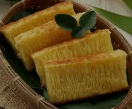 Khusus yang bisa membuat kue ambon