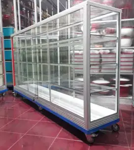 Etalase Pakai Roda Panjang 2M Kaca Full 5MM