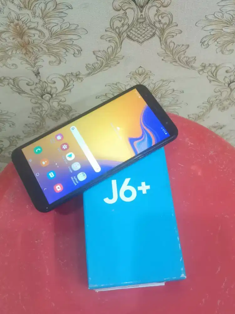Samsung j6 plus ram 3/32 normal semua minus pemakain hp sm dus